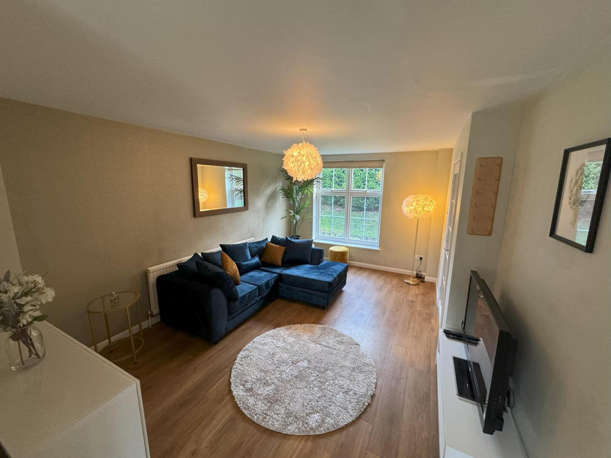Chieveley Mews By Sarrochic Villa Sunningdale Exteriör bild